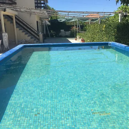 Casa De Ferias E Lazer Дом отдыха Фернан-Ферру